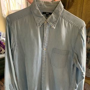Uniqlo denim button down